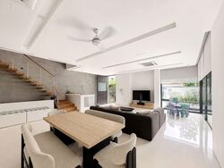 Holland Gardens (D10), Semi-Detached #563973931